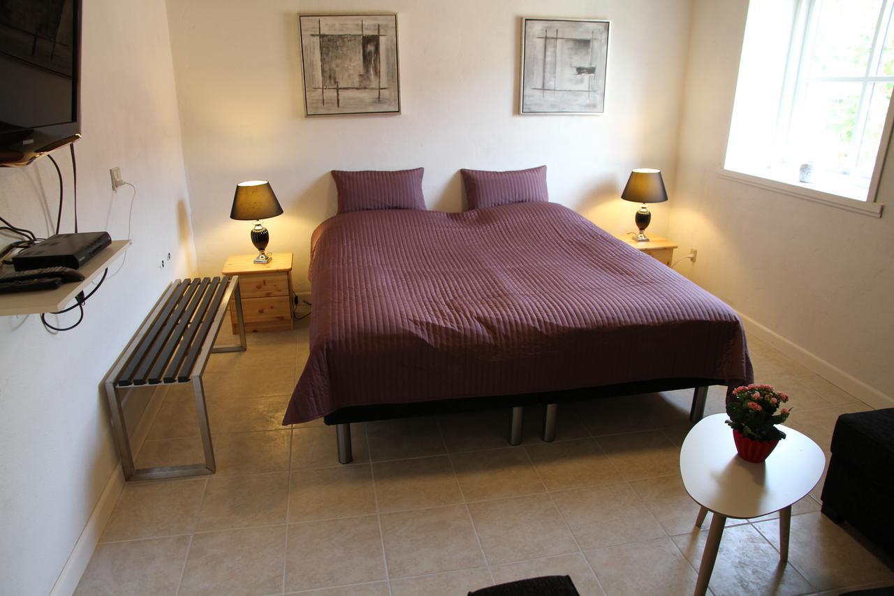 Hukaergaard Bed & Breakfast Ostbirk Экстерьер фото